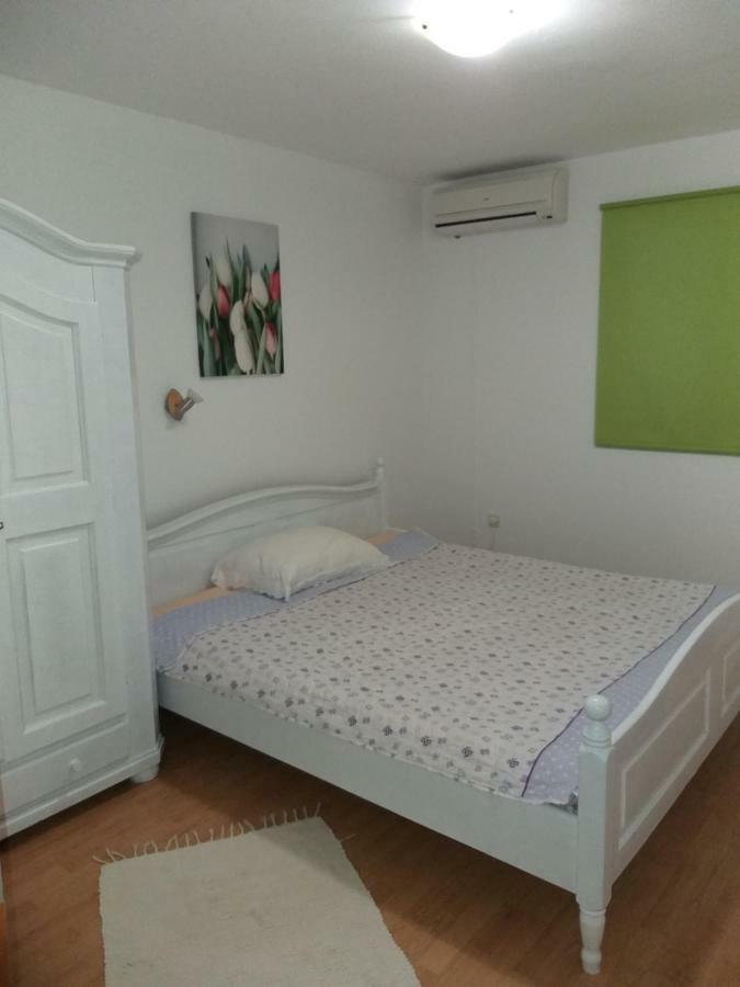 Apartment Ivana Турань Экстерьер фото